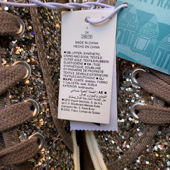 Old Navy SPARKLE Cushioned Shoes BNWT - Picture 8 of 9